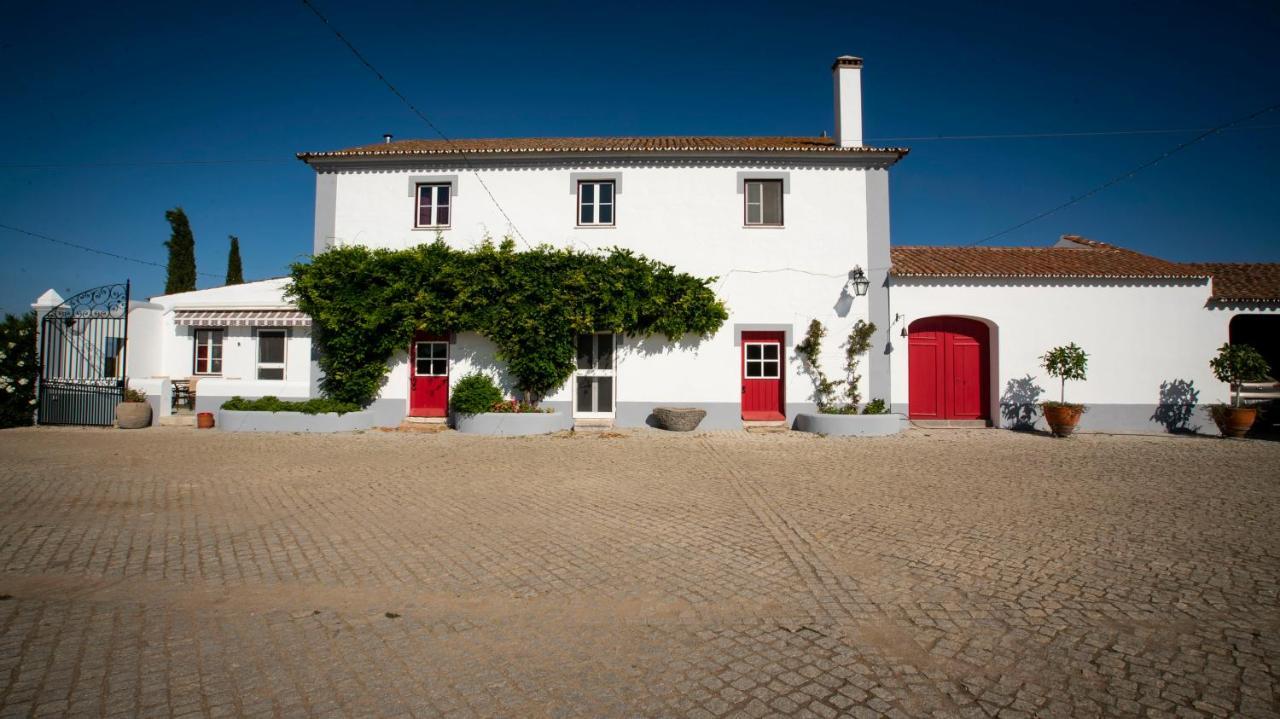 Herdade Dos Alfanges "The Barn" Viana do Alentejo Eksteriør billede